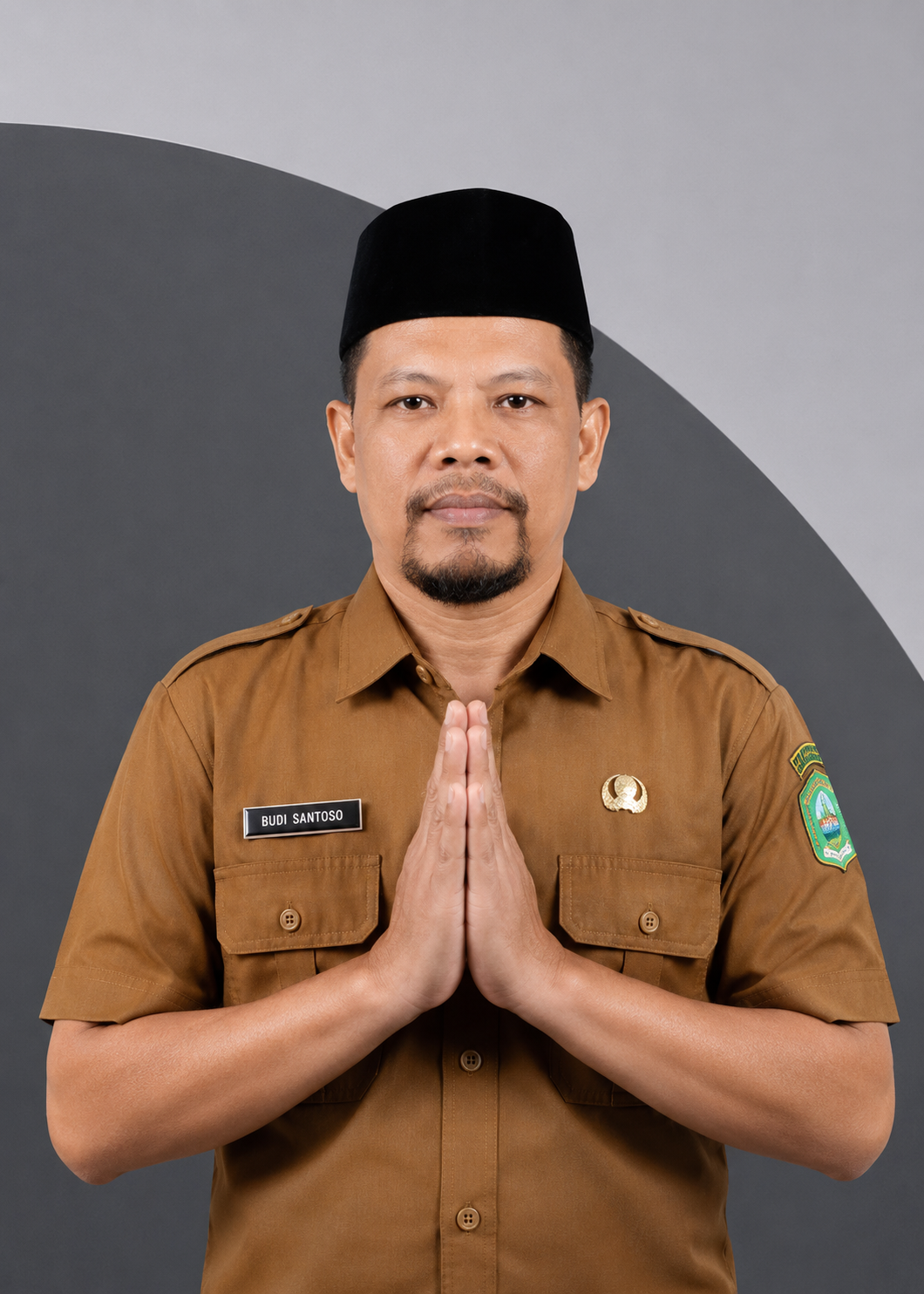 AHMAD SOBIRIN, S.Pd., S.HI., M.Pd